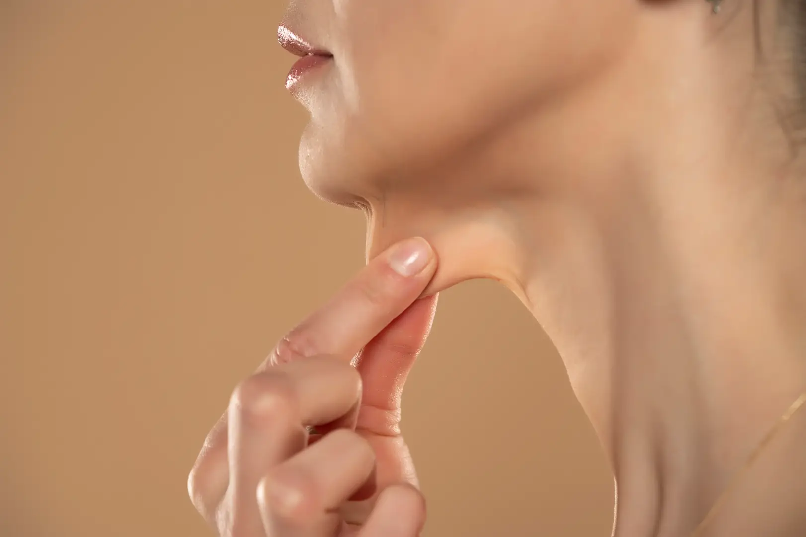 Close Up Of Skin Beneath Chin Case #12766 - Pancholi Cosmetic Surgery